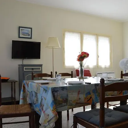 Sp000-006 Maison 5 Pièces Pierre La * Saint-Pierre-la-Mer (Aude)