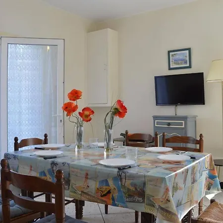 Sp000-006 Maison 5 Pièces Pierre La